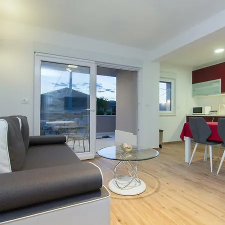 Bareta 2 Διαμέρισμα *