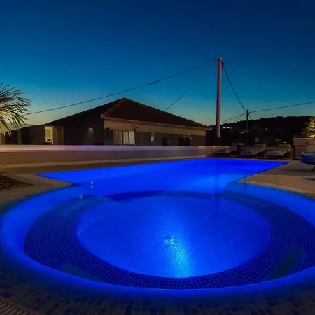 Bareta 2 Διαμέρισμα Τρογκίρ