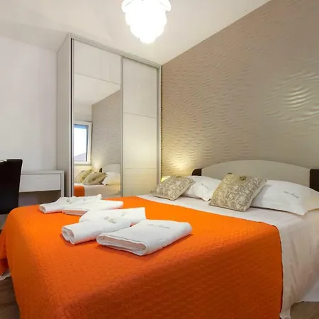 Apartment Bareta 2 *
