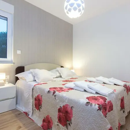 Apartment Bareta 2